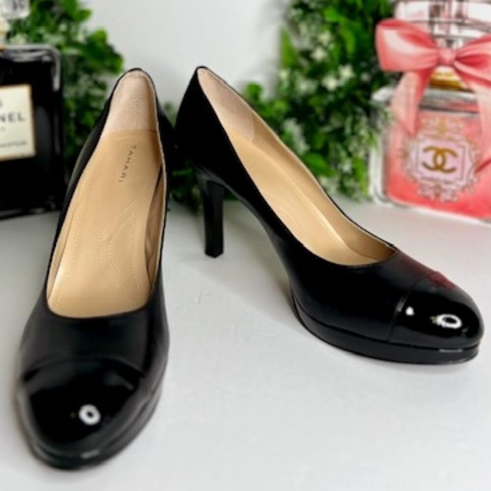 EUC Tahari Size 11 Ladies 4 inches black heels with black patent toes